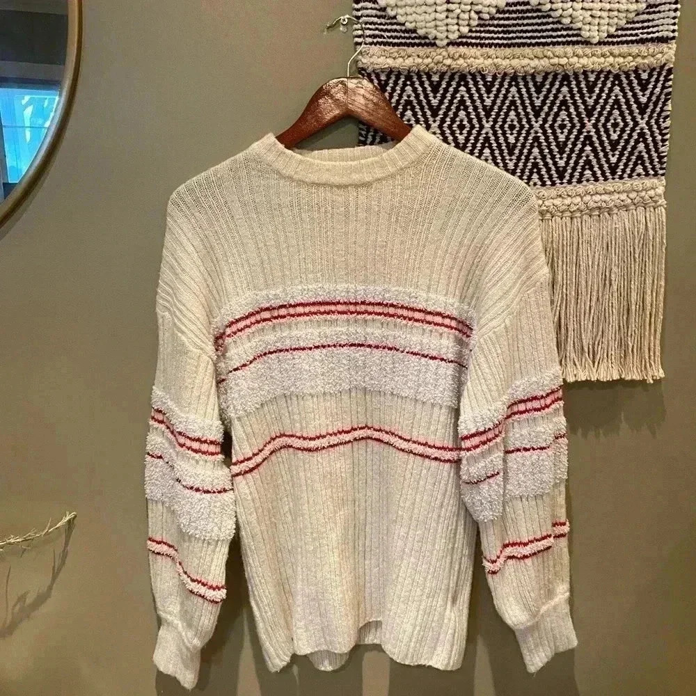 URBAN OUTFITTERS CREAM WITH RED STRIPES PULLOVER SWEATER SIZE SMALL